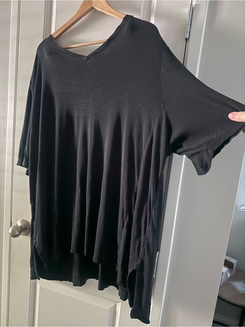 J. Jill Black Relaxed V-Neck Short Sleeve Top Pima Cotton Lightweight Lagenlook